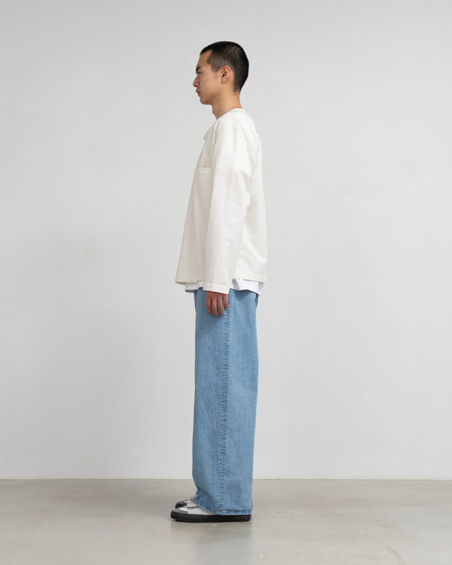 Wide straight jeans